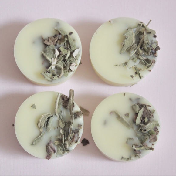 Handmade Fairy Moss Wax Melts with Essential Oils and Beeswax - Picture 1 of 2